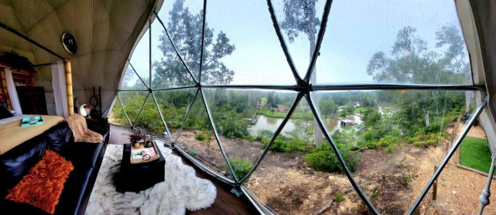 Waterfront Luxury Glamping Dome Hotel Rogersville Exterior photo